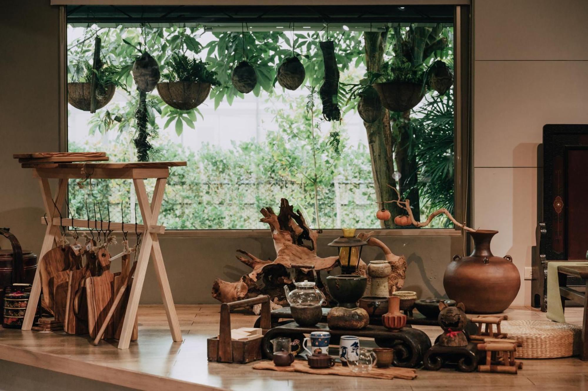 蘊慢築 茶花藝主題民宿 Yun Man Zhu Homestay Gongguan Buitenkant foto