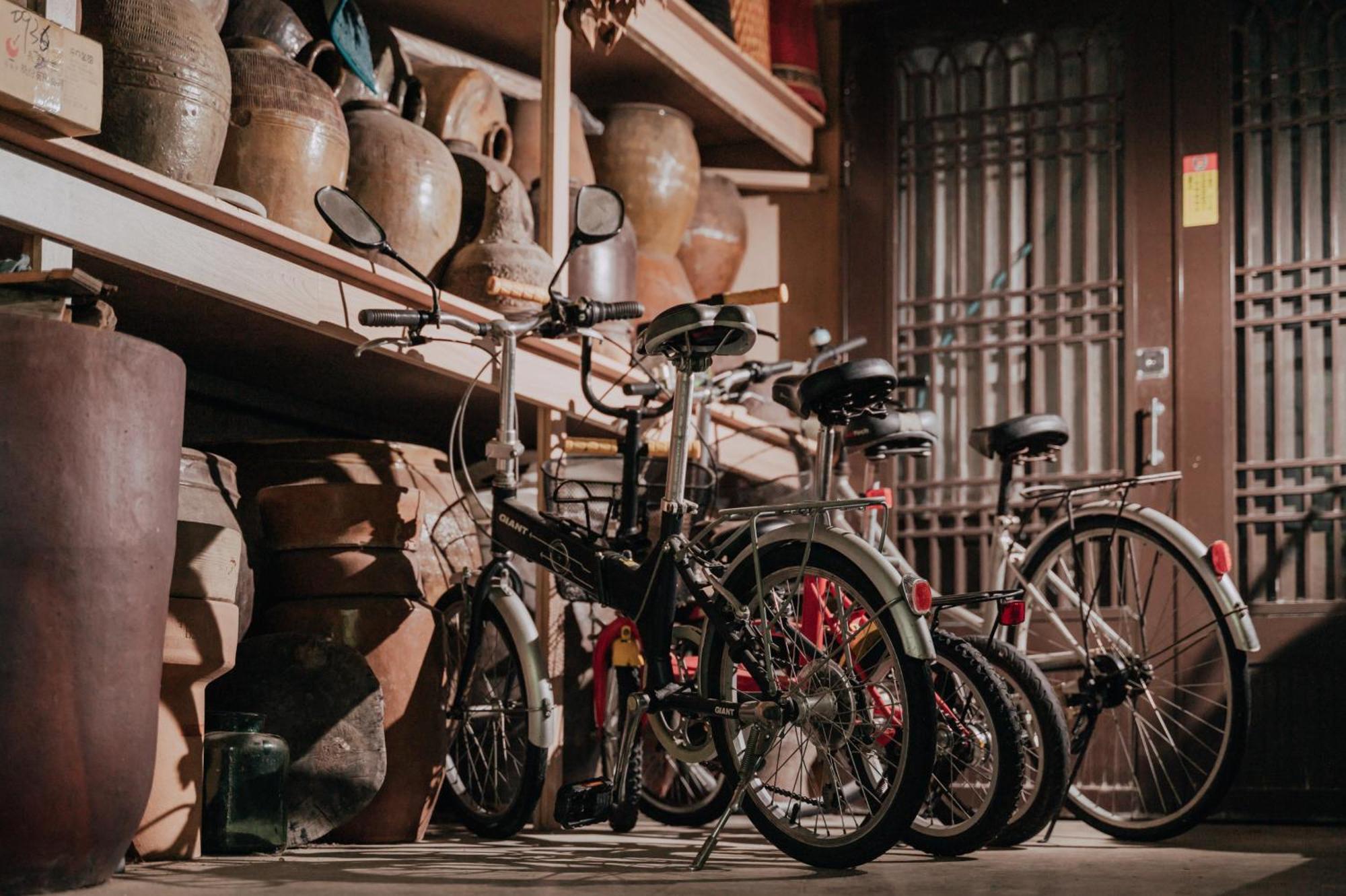 蘊慢築 茶花藝主題民宿 Yun Man Zhu Homestay Gongguan Buitenkant foto