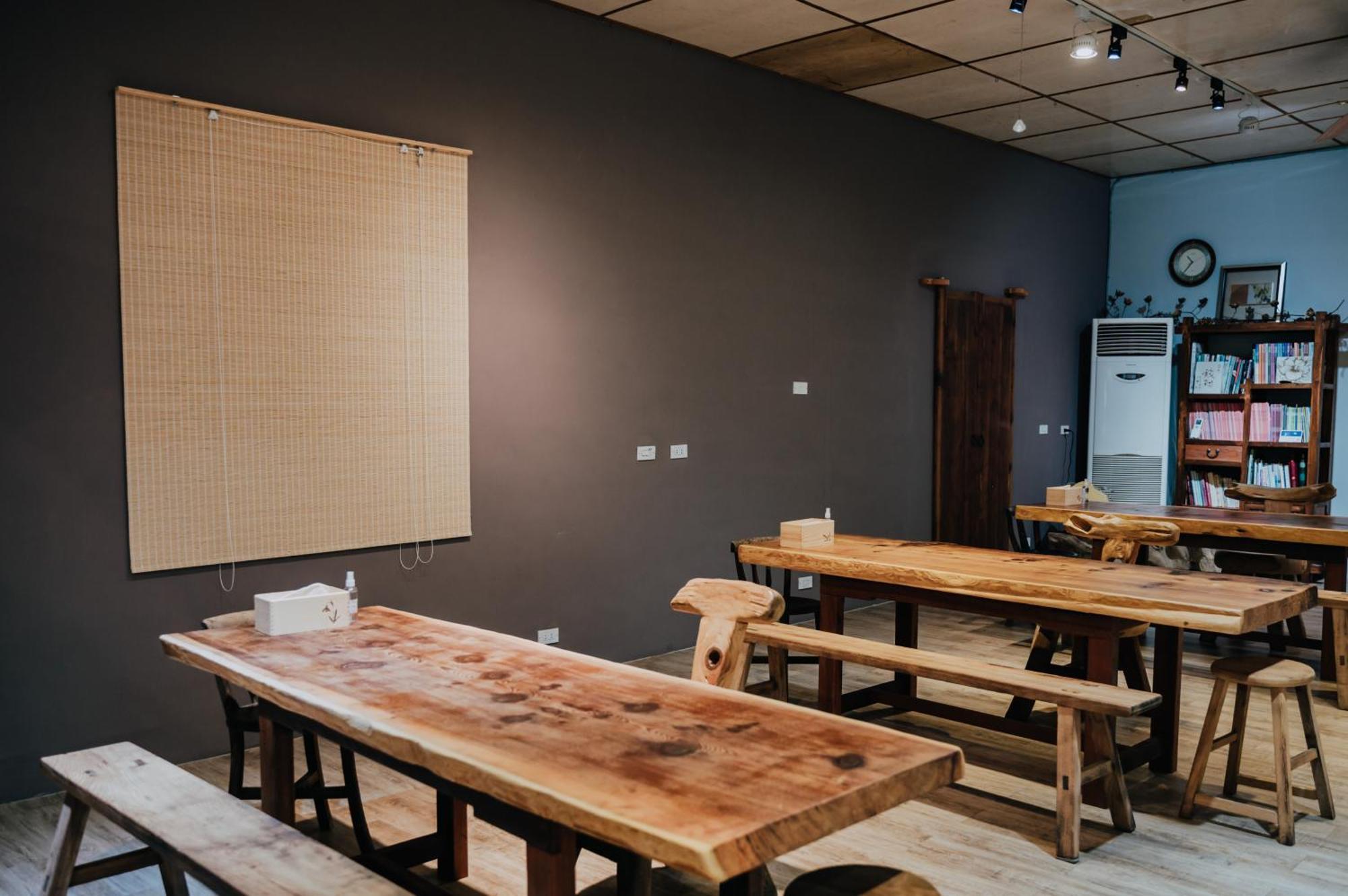 蘊慢築 茶花藝主題民宿 Yun Man Zhu Homestay Gongguan Buitenkant foto